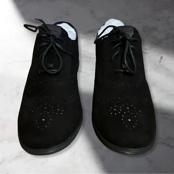 NIB Cole Haan Grand Tour Suede Wintip Oxford In Black Suede Women’s Size 9.5 - Picture 6 of 9